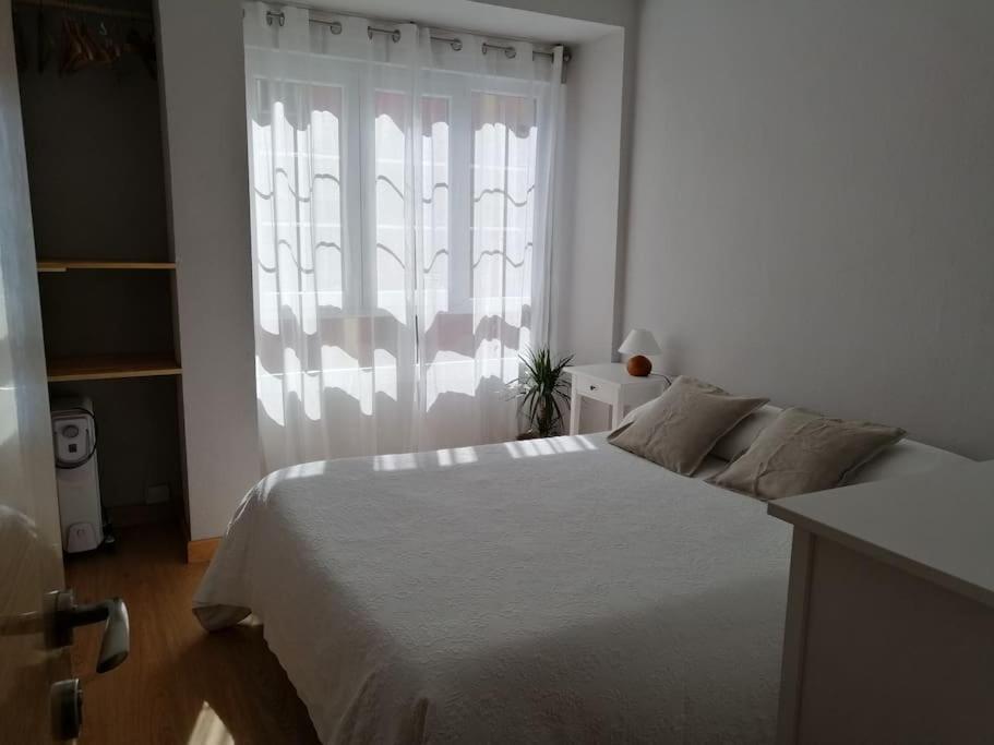 Apartamento Piso Completo Cerca De Estacion Bus, Tren Y Ferrys Santander Exterior foto