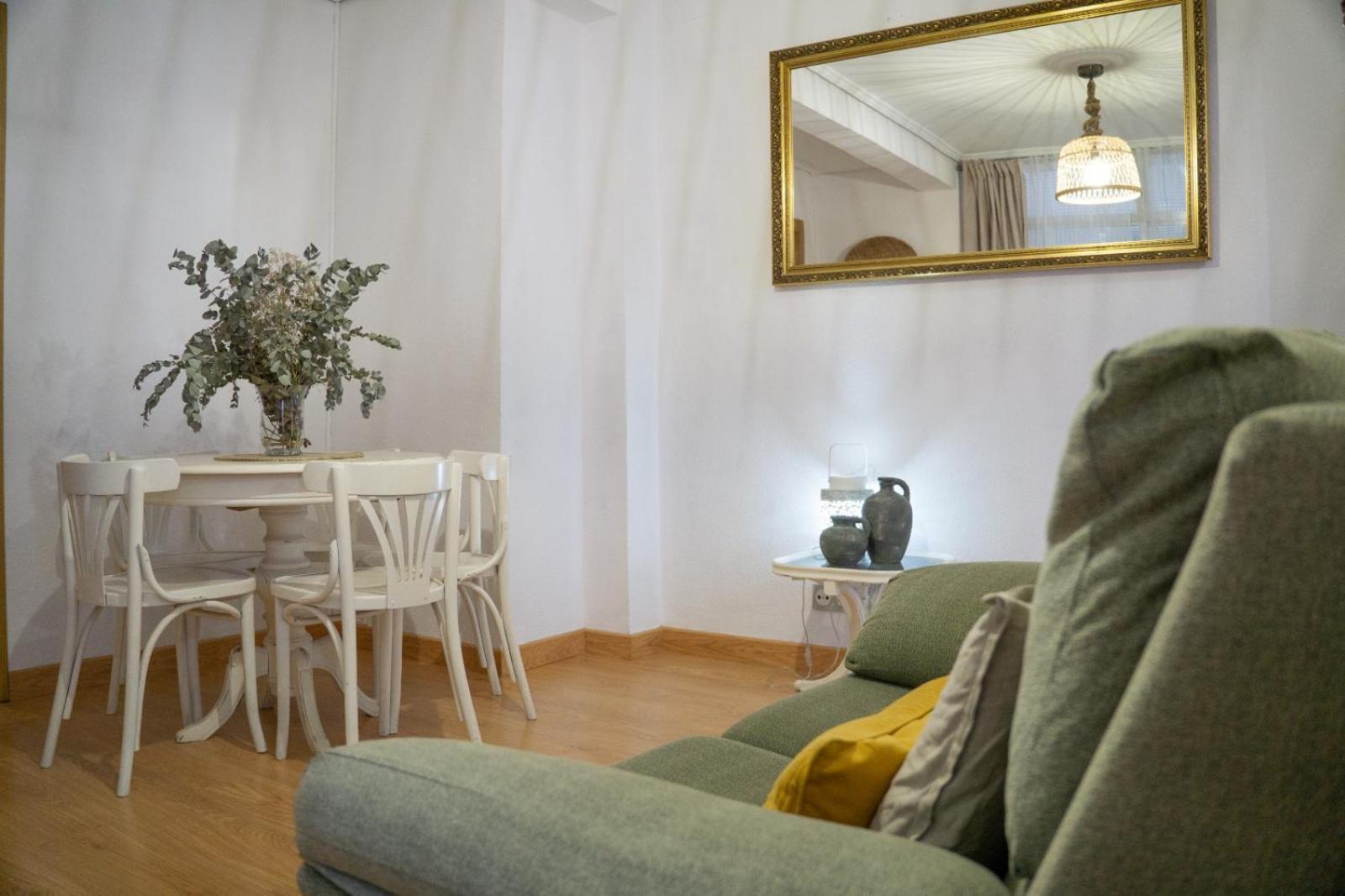 Apartamento Piso Completo Cerca De Estacion Bus, Tren Y Ferrys Santander Exterior foto